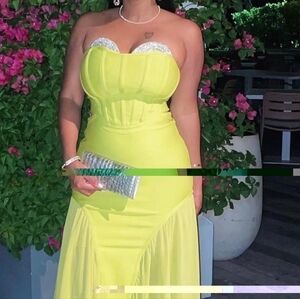 Women Maxi dress size small Made by Fashion Nova